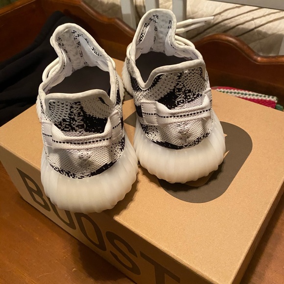 Zebra yeezy - Picture 3 of 8